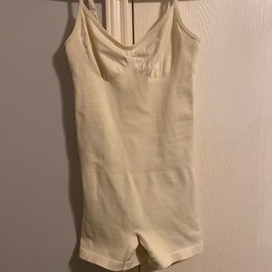 Good quality and perfect for fall size small